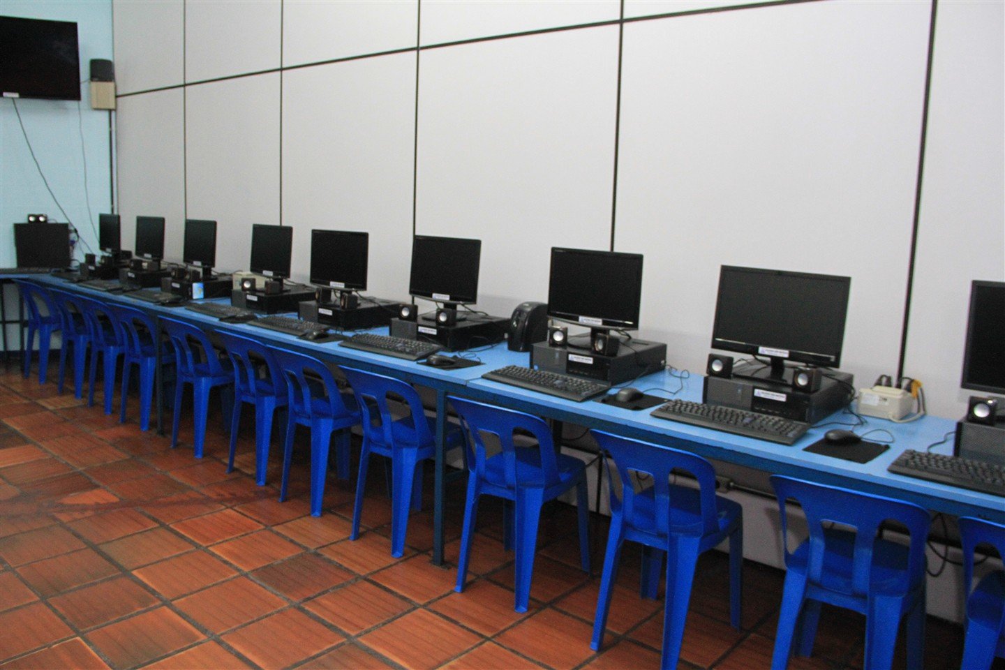 Laboratório de informática do Colégio São Matheus
